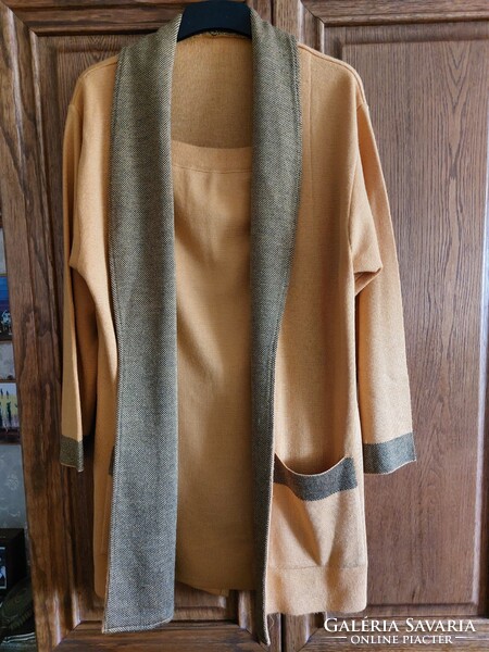 Futter luxury Austrian women's outfit