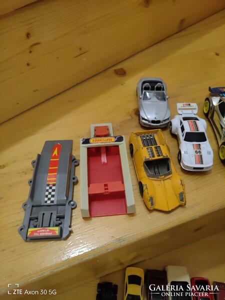 Eladó 63db Matchbox,Siku,Majorett,Atlas,Metalcar,Hot Wheels