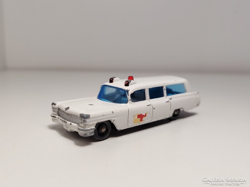 Matchbox S & S Cadillac Ambulance