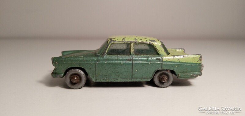 Matchbox Austin A55 Cambridge