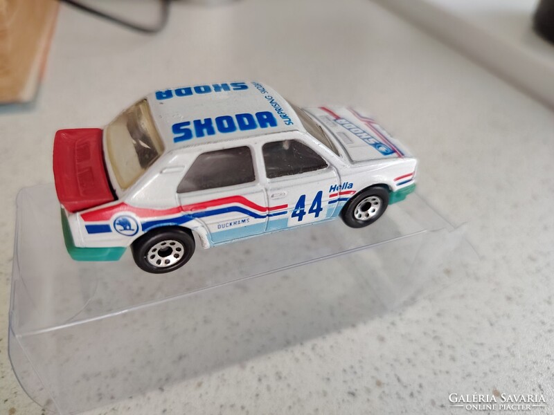 Matchbox Skoda 130 LR