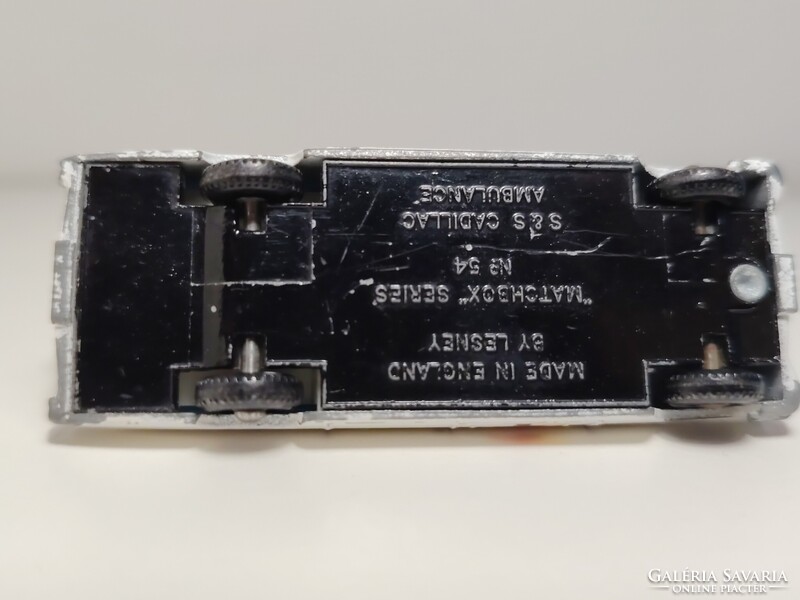Matchbox S & S Cadillac Ambulance