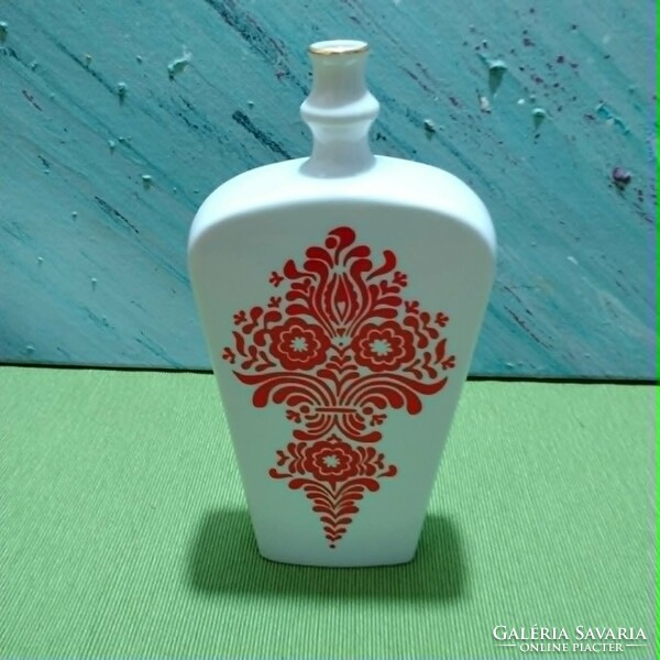 Gyűjtőknek! Alföldi porcelánok, különleges darabok, butykos
