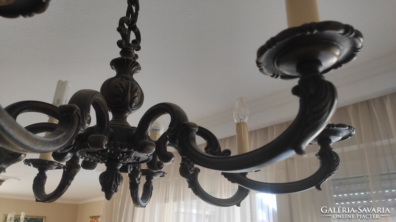 Neobarokk chippendale stílusú, 8 karú bronz csillár.