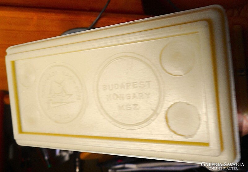 Retro konyhai kézi kávédaráló (Szarvasi Vas-fém KTSZ.) szép állapotban