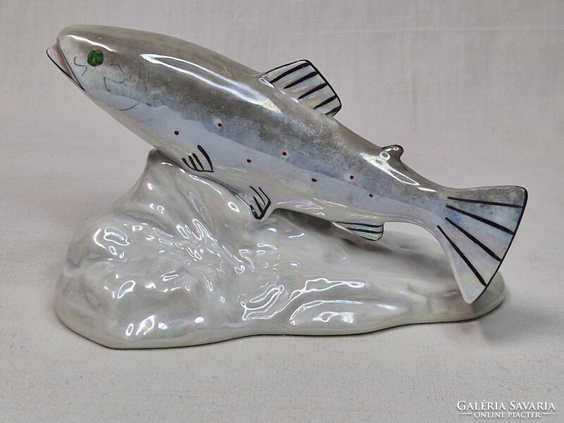 Régi Gyulafehérvári porcelán pisztráng figura hibátlan állapotban 8 cm. magas