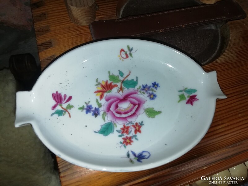 Herend Ashtray, 29th Auction, many items, take yours