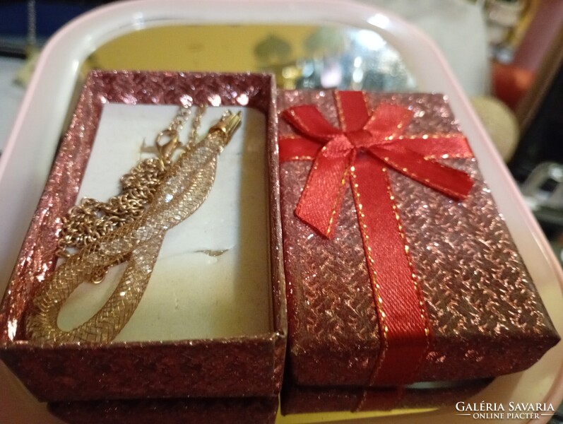 Necklace in Jewelry Gift Box - Over 100 Auctions and Promotions among my items