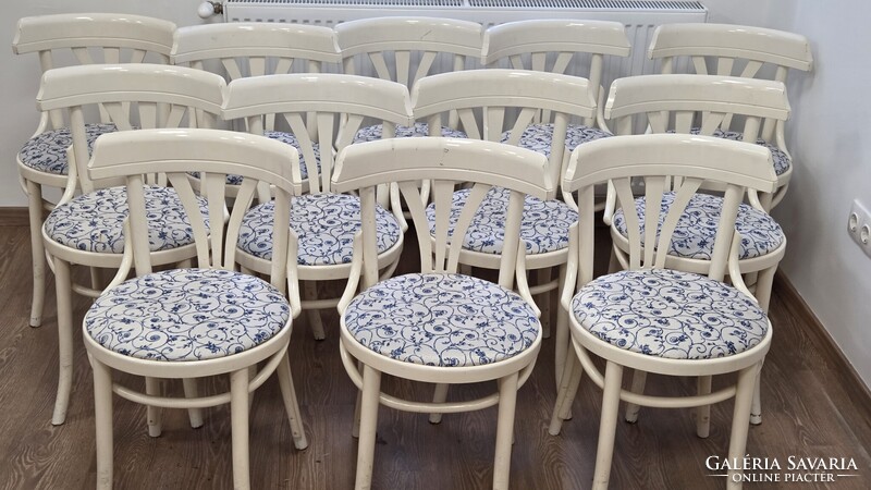 White Painted Thonet Chair (13 pcs)