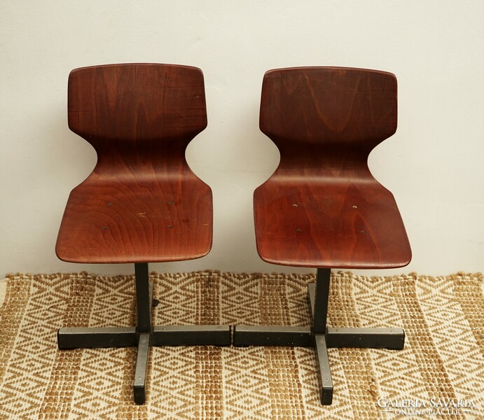 2 pegwood fluted children's chairs / chairs / from the 70s