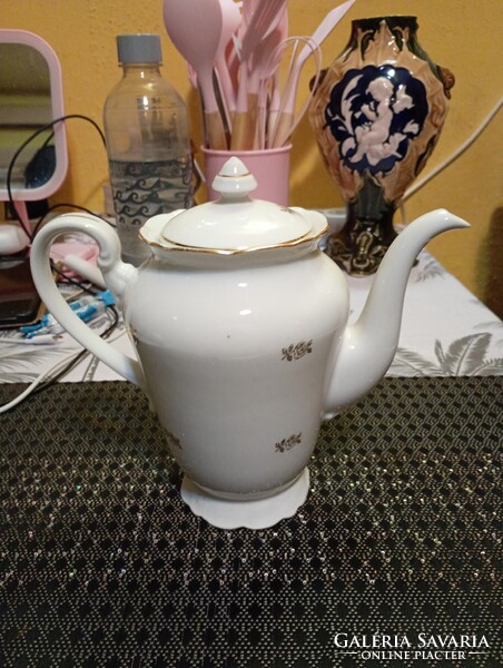 Kiöntő porcelán Sok 100 db Aukció és Akciók Vegye Vigye Gyűjtemény