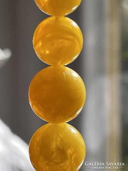 Antique Baltic pressed amber necklace – Re-stringed with new silver clasp! 61.5 g / 22.6 mm