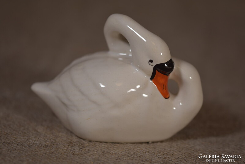 European Ceramic Swan Figurine from the 1980s
