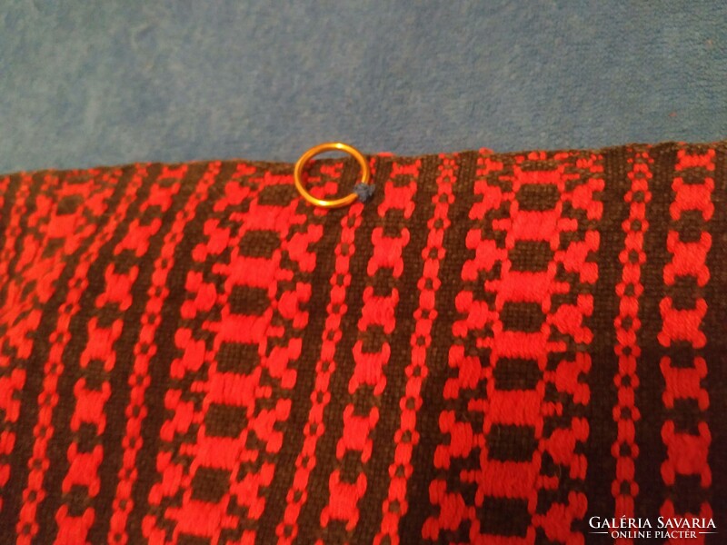 Woven tapestry, flawless