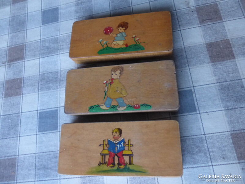 Retro wooden pencil cases