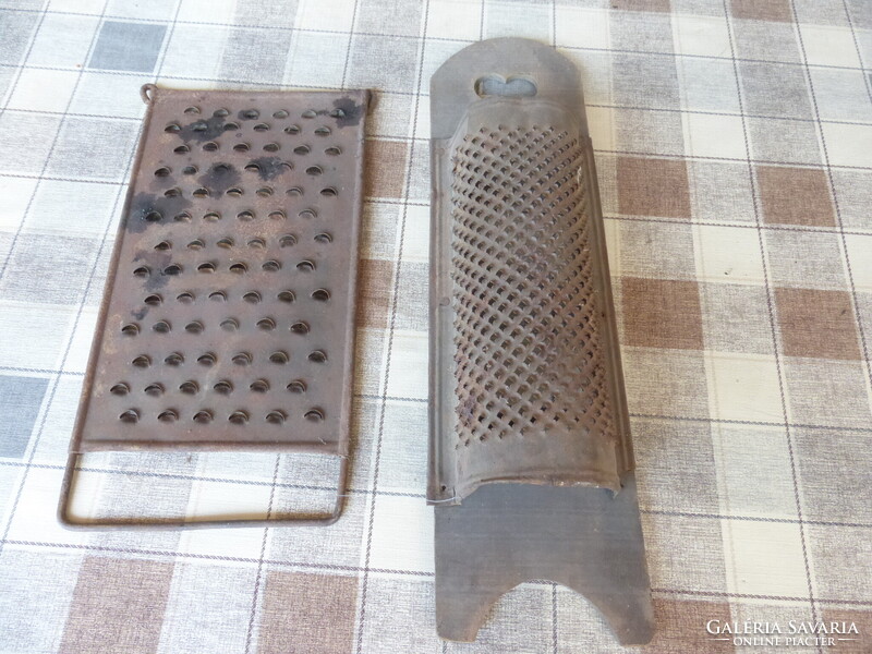 Retro/Folklore Vegetable Graters