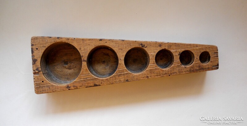 Balance weight holder