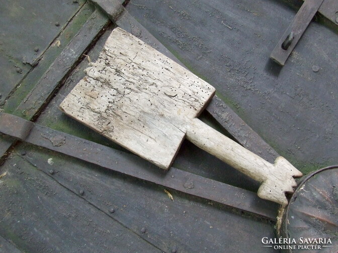 Antique Folk Tool Wringer Weight