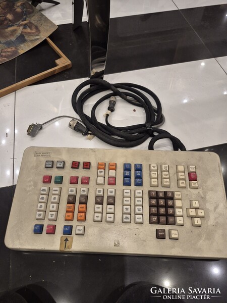 Retro film prop (Mark Roberts) - Computing equipment?