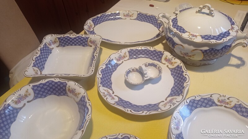 24-piece Zsolnay Marie Antoinette dinnerware set. Personal pickup in Pécs and surroundings!