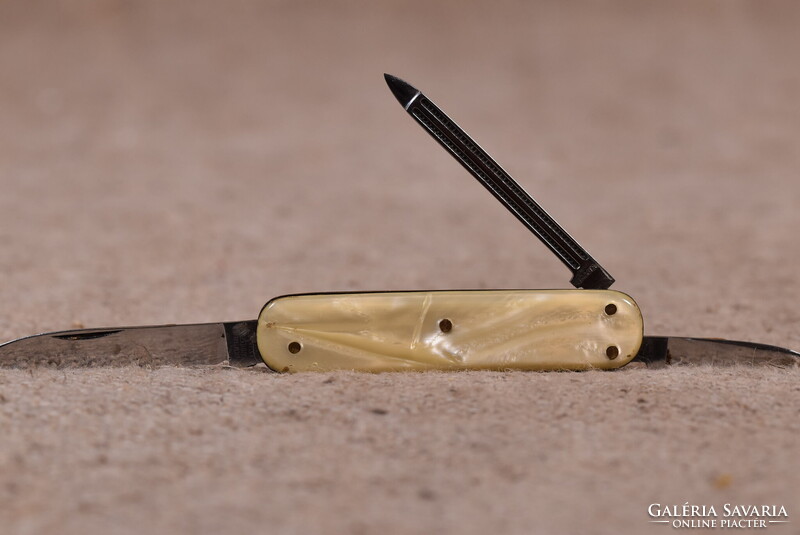 C.L. Hammesfahr Solingen Rust-Free NIROSTA 3-Piece Manicure Pocket Knife Germany 1960s