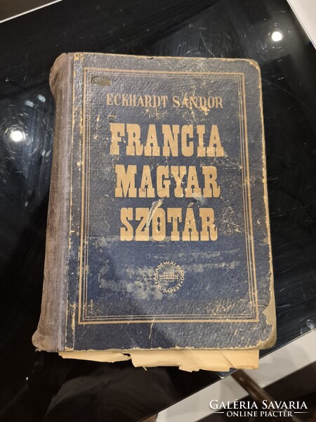 Francia szótár