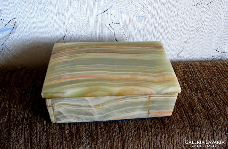 Onyx box
