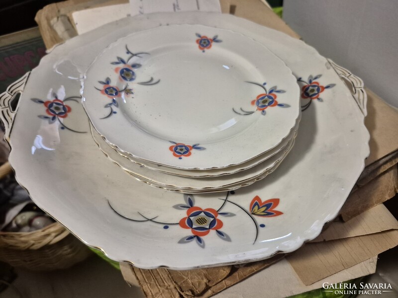 Porcelain dessert set