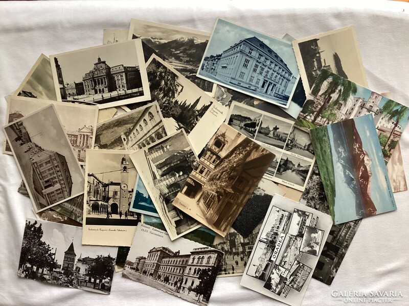 43 Pieces of postcards.