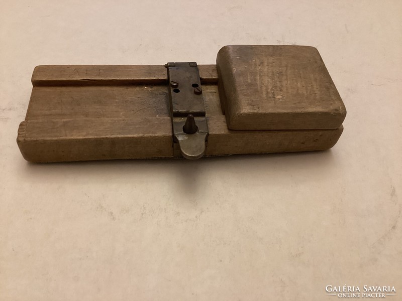 Antique film cutter.