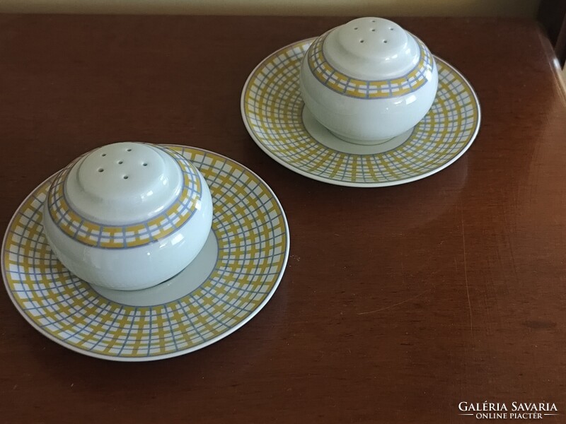 A pair of rare Alföldi porcelain salt and pepper shakers