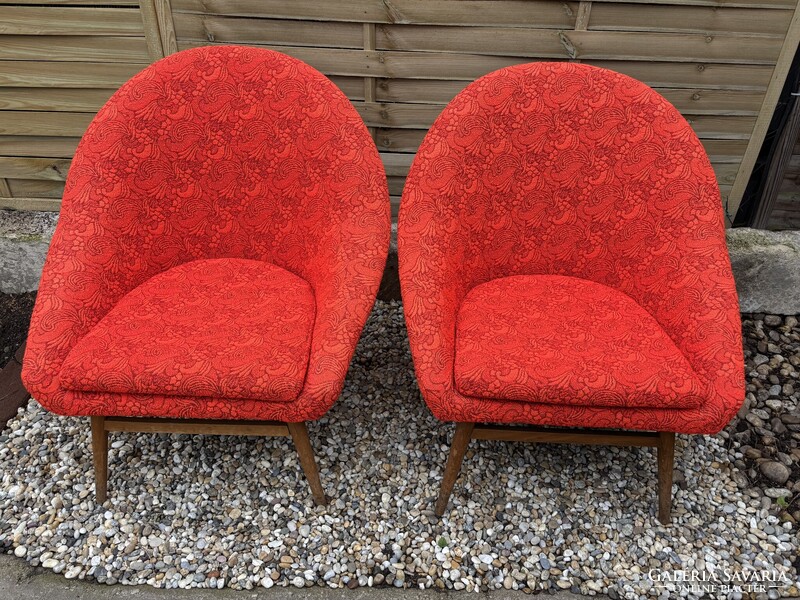 Set of 2 Burián Judit Shell Armchairs